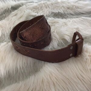 Vintage Old Navy brown leather belt with stitching detail - Size 40/XL